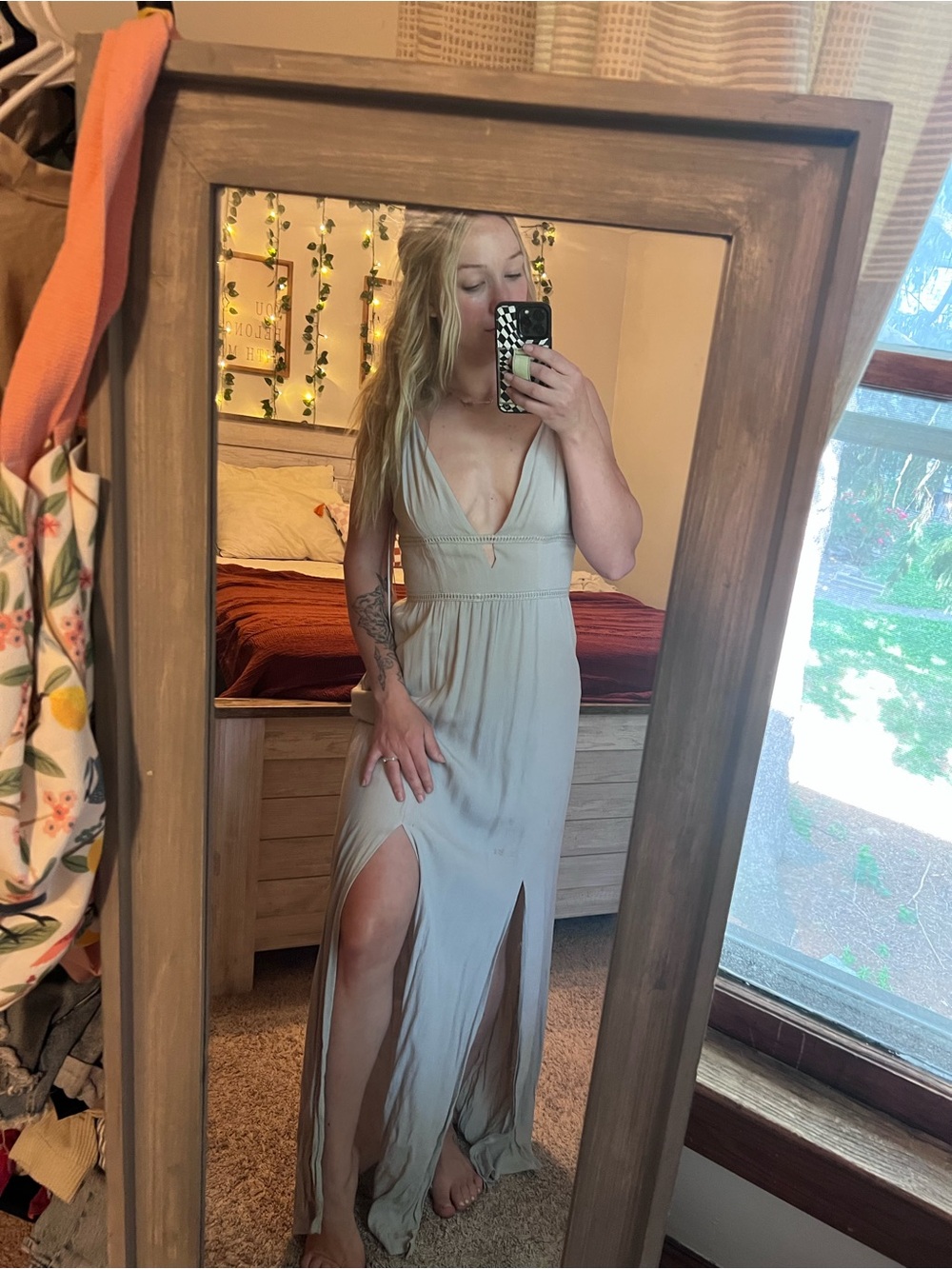Women’s V-Neck Slit Maxi Dress - Light Gray